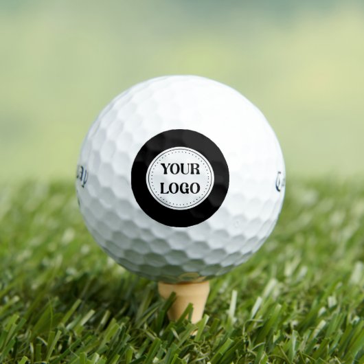 Schlicht, modern, poliert und anpassbar. golfball (Insitu T-Shirt)
