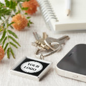 Schlicht, modern, poliert und anpassbar. schlüsselanhänger (Seite)