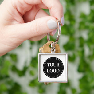 Schlicht, modern, poliert und anpassbar. schlüsselanhänger