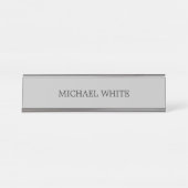 Schlicht Modernes Grau Minimalistisch Schreibtischnamensplakette (Vorderseite )