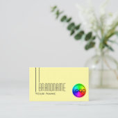 Schlicht Pastellgelb mit Logo Beruflich Moderne Visitenkarte (Stehend Vorderseite)