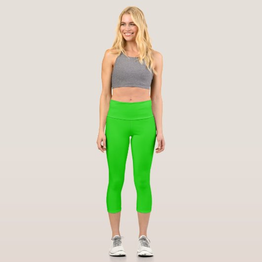 Schlichte Farbe in kalkgrün Capri Leggings (Vorderseite)