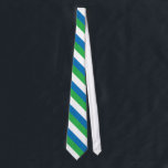 Schlichte Flagge Sierra Leone Krawatte<br><div class="desc">Stellen Sie Sierra Leone dar! Dieses Einzelteil kennzeichnet ein übersichtliches Design der Sierra Leonean Flagge. Kennen Sie eine Sierra Leonean oder die Leonean-Amerikanische Sierra, wer ihr Zuhauseland verfehlt und möchten über ihre gebürtige Nation patriotisch sein? Reisende nach Afrika, Sierra Leonean-Amerikaner, Sierra Leoneans selbst werden Liebe, ihr Erbe und Nationalstolz zu...</div>