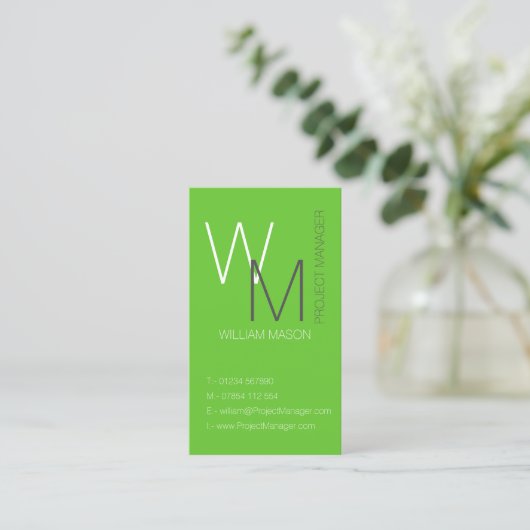 Schlichte und einfache grüne Monogramm-Visitenkart Visitenkarte (Stehend Vorderseite)