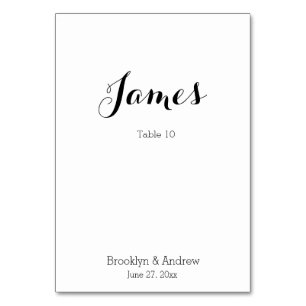 Schlichte weiße Hochzeitstische Platzkarten Tischnummer
