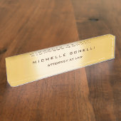 Schlichter Spezialgoldfarbener Hintergrundanwalt Namensplakette (Seite)