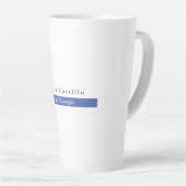 Schlichtes elegantes blaues Minimalistisches Desig Milchtasse (Rechte Ecke)