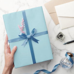 Schlichtes Pulver Blauer Farbton Geschenkpapier