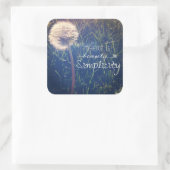 Schlichtheit ist schön quadratischer aufkleber (Tasche)