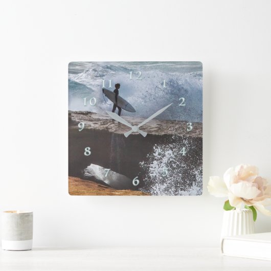 Schließen des Silver Surfers Quadratische Wanduhr (Zuhause)