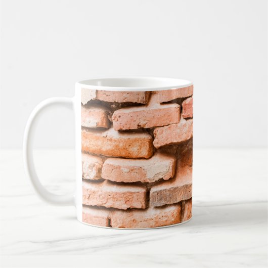 Schließen Sie alte Backsteinwand Hintergrund und T Kaffeetasse (Links)