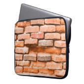 Schließen Sie alte Backsteinwand Hintergrund und T Laptopschutzhülle (Vorderseite Links)