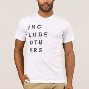 Schließen Sie andere mit ein T-Shirt