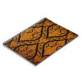 Schließen thailändischer Muster Carvinglotusbild v Notizblock (Linke Seite)