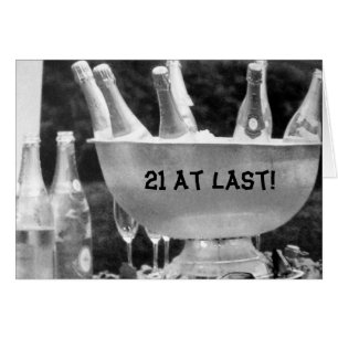 SCHLIESSLICH "21" IST ES AN DER ZEIT, PARTY ZU MAC
