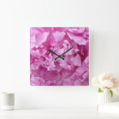Schließung von rosafarbenen Pfannenbäumen Quadratische Wanduhr (Zuhause)