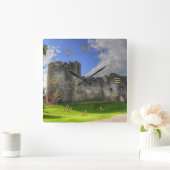 Schloss Chepstow Monmouthshire, Wales, Vereinigtes Quadratische Wanduhr (Zuhause)