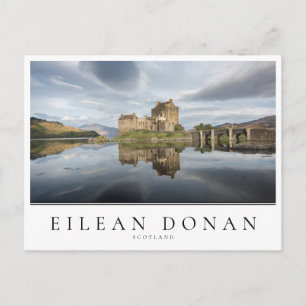 Schloss Eilean Donan mit Reflexion in Schottland Postkarte