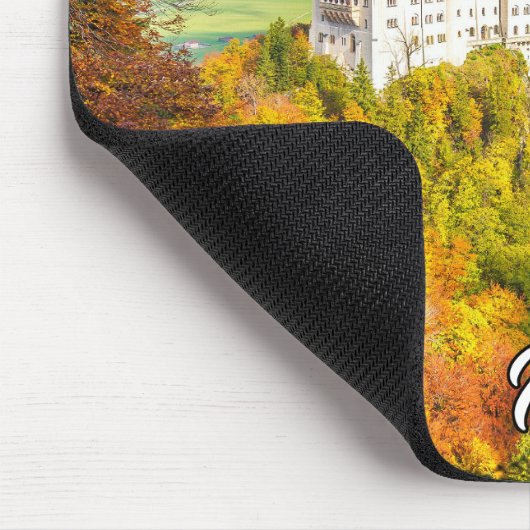 Schloss Neuschwanstein, Deutschland, im Herbst Mousepad (Ecke)