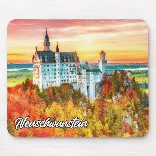 Schloss Neuschwanstein, Deutschland, im Herbst Mousepad (Vorne)