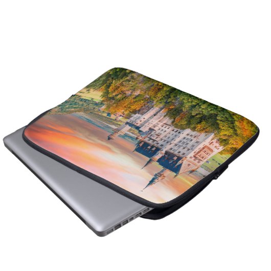 Schloss Neuschwanstein Laptopschutzhülle (Vorne Knopf)