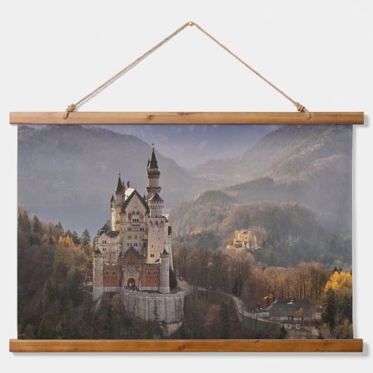 Schloss Neuschwanstein, Schwangau, Deutschland han Wandteppich Mit Holzrahmen (Vorne)