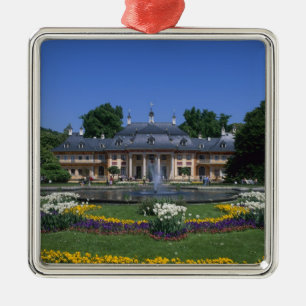 Schloss Pillnitz, Dresden, Sachsen, Deutschland Silbernes Ornament