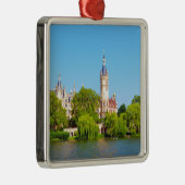 Schloss Schwerin, Deutschland Silbernes Ornament (Rechts)