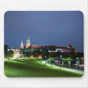 Schloss Wawel in der Nacht in Krakau, Polen Mousepad
