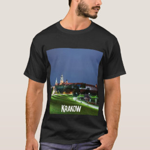 Schloss Wawel in der Nacht in Krakau, Polen T-Shirt