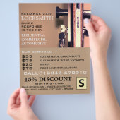 Schlüssel in der Tür, Schlosserwerbung Flyer (Hand)