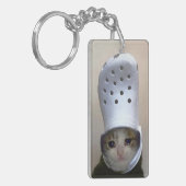 Schlüsselanhänger Cry Cat Croc Hat Meme (Vorderseite links)