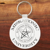 Schlüsselanhänger der Universität Miskatonic (Vorderseite)