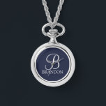 Schlüsselanhänger für personalisierte Skriptmonogr Armbanduhr<br><div class="desc">Personalisiert Monogram und Name Gift bieten personalisierte Monogramm im Schriftart-Stil und Namen im klassischen Weißserf-Schriftart-Stil auf marineblau Hintergrund. Perfekt als Urlaubsgeschenke,  Familienfavoriten und für alle besondere Anlässe Wiedersehen.</div>
