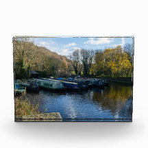 Schmalboote, festgemacht am Salterhebble-Becken