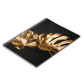 Schmale goldene Ketten auf reflektierender Oberflä Notizblock (Linke Seite)