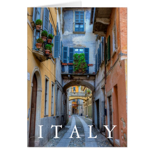 Schmale Stadtstraße, Italien (Vorne)