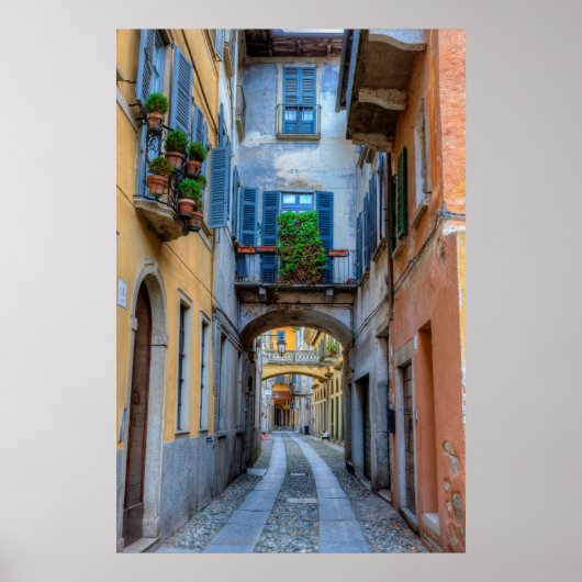 Schmale Stadtstraße, Italien Poster (Vorne)