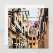 Schmale Straße in Venedig (Vorne/Hinten)