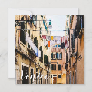 Schmale Straße in Venedig