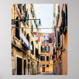 Schmale Straße in Venedig Poster