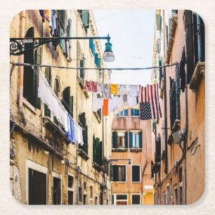 Schmale Straße in Venedig Rechteckiger Pappuntersetzer