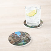 Schmale Straße mit Kanal in Venedig Getränkeuntersetzer (Seite)