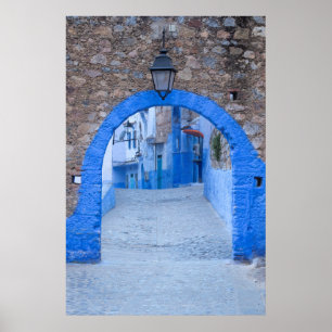 Schmale Straße von Chefchaouen Poster