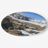 Schmelzender Schnee in den Rocky Mountains Pappteller (Schrägansicht)