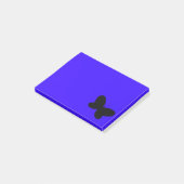 Schmetterling am blauen Post Post-it Klebezettel (angewinkelt)