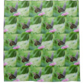 Schmetterling auf Blume Duschvorhang (Vorderseite)