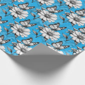 Schmetterling auf Blume Muster Blaues Design Geschenkpapier (Ecke)