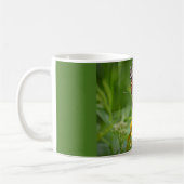 Schmetterling auf Blume Tasse (Links)