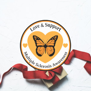 Schmetterling auf dem Orange Heart MS Awareness St Runder Aufkleber